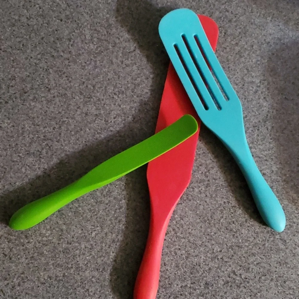 Mad Hungry 3-Piece‎ Silicone Spurtle Set - Red, Blue, Green Utensils (Kalorik)